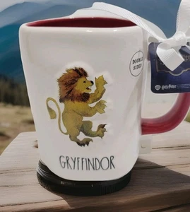 NEW! Rae Dunn x Harry Potter Hogwarts "GRYFFINDOR" House Red Ceramic Coffee Mug - Picture 1 of 5