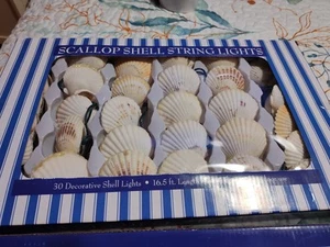 SCALLOPED SHELL STRING LIGHTS 30 LIGHTS 16 POINT FOOT LONG FOR INDOOR OR OUTDOOR - Picture 1 of 9