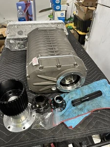 Never Used Whipple 305ax 5.0l Twin Screw Supercharger. - Picture 1 of 4