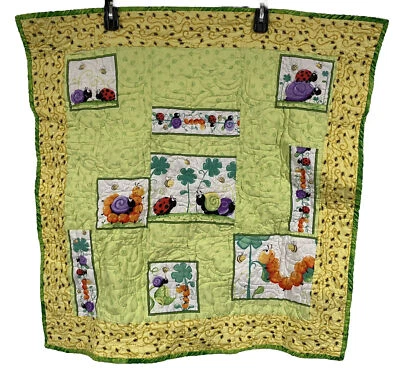 Cobertor de bebê vintage feito à mão colcha joaninhas abelhas lagartas caracóis tema - Imagem 1 de 4