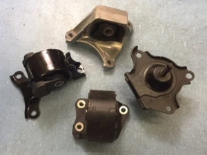 Motor Mount & Manual Transmission Mount Set 4PCS for 2002-2006 Honda CR-V 2.4L - Picture 1 of 5