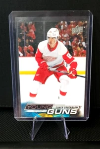 2022-23 Upper Deck Series 2 ELMER SODERBLOM Young Guns Rookie #489 - Red Wings - Picture 1 of 2