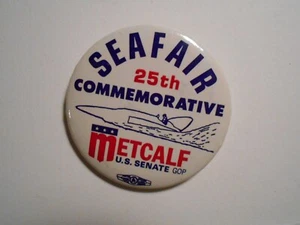 Pulsante spilla violoncello 2-1/4" Jack Metcalf 1968 Seafair Washington Senato USA - Foto 1 di 1