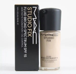 MAC Studio Fix Fluid SPF 15 Matte Foundation 24hr Wear NW5 30ml / 1.0 fl.oz - Picture 1 of 2