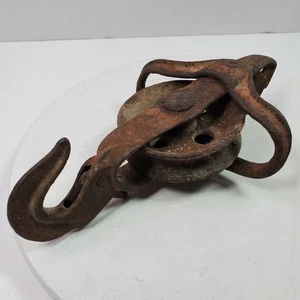 Antique Primitive Farmhouse Cast Iron Hay Trolly Drop Pulley Farm Tool - Picture 1 of 6