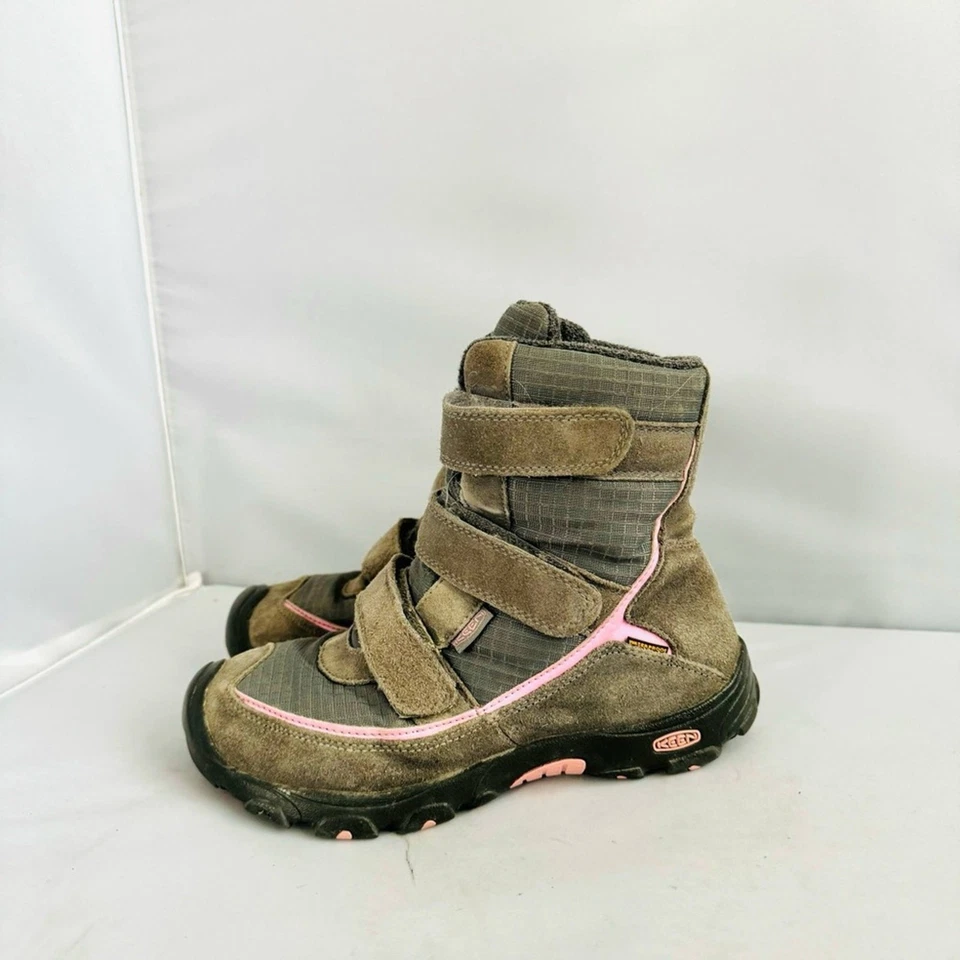 Keen Kids Trezzo Waterproof Tan and Pink Winter Boots Girls Size 3 - Image 1 of 4