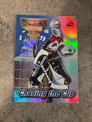 Tarjeta insertada Patrick Roy 97-98 Pinnacle Zenith persiguiendo la copa Foto 1 de 2