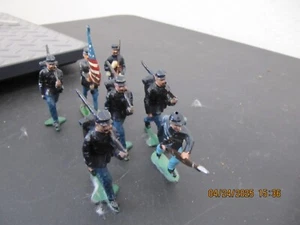 7 Vintage Civil War Union Soldiers Miniatures - Picture 1 of 2
