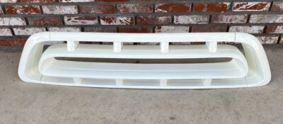 Camión Chevrolet 1957 nuevo parrilla pintado blanco paneles de camión y suburbanos como nuevo Foto 1 de 4