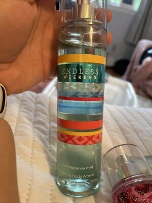 BATH AND BODY WORKS SIN FIN DE SEMANA BODY MIST 8 FL OZ  Foto 1 de 3