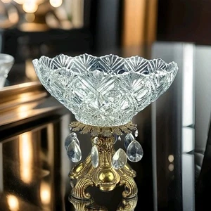 Compote/centro de pedestal de 12" de colección Hollywood Regency con cristales colgantes - Imagen 1 de 21