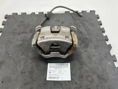 BMW 228i F44 2020-2024 2,0 L AWD pinza de freno del lado del pasajero delantero derecho OEM Foto 1 de 4