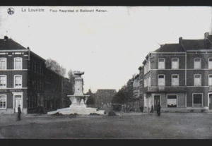 LA LOUVIERE (BELGIQUE) CAFE ROYAL animé & FONTAINE MONUMENTALE en 1927 - Photo 1/2