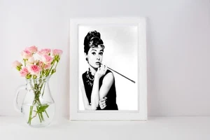 Audrey Hepburn Print Poster Wall Art Vintage Fashion Black & White Celeb - 1009 - Picture 1 of 1
