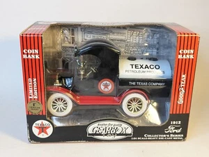 GEARBOX 1912 FORD OIL TANKER TEXACO MOTOR OIL COMPANY 1:24 DIE CAST COIN BANK - Picture 1 of 11