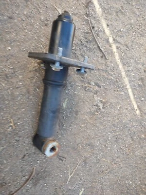 Amortiguador de impacto parachoques delantero izquierdo Jaguar XJ6 1995-97 aspecto usado  Foto 1 de 4