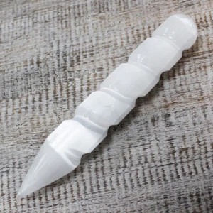 Varita punta selenita espiral pulida Wicca cristal mágico pagano - Imagen 1 de 1