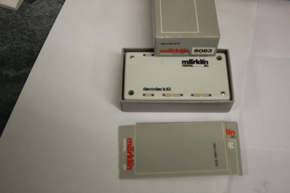 MÄRKLIN H0 6083 DIGITALDECODER K83 für WEICHEN/SIGNALE TOP!OVP!  AH312/4223/23 - Bild 1 von 2