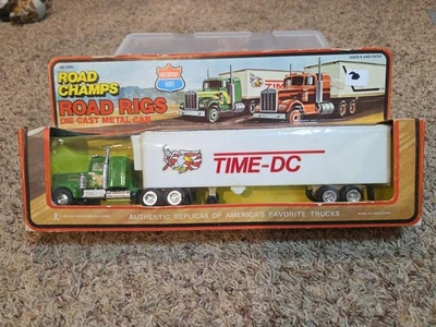 1980 Road Champs 1/43 Road Rigs semi com reboque TIME DC. Grande 14" de comprimento - Imagem 1 de 4
