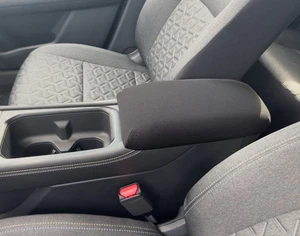 Cubierta de consola central automática de neopreno para Nissan Kicks 2025-2026 hecha en EE. UU. Y1 - Imagen 1 de 12