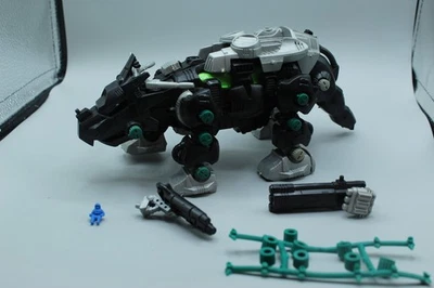 Motorized ZOIDS Dark Horn 004 Action Figure Model Kit Hasbro  (A22) - Image 1 of 4
