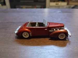 Matchbox Models of Yesteryear #Y18: 1937 Cord Model 812 in Original - Picture 1 of 4