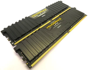 Modules RAM CMK32GX4M2Z3200C16 Corsair Vengeance LPX 32 Go 2 x 16 Go DDR4 3200 MHz - Photo 1/2