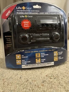 LIFE GEAR AM FM WEATHER BAND NOAA FLASHLIGHT LAMP RADIO CRANK *NEW* - Picture 1 of 7
