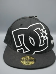 DC Fitted Hat Mens 7 1/2 Black & White Cycle Dry 59Fifty New Era Skateboarding - Picture 1 of 5