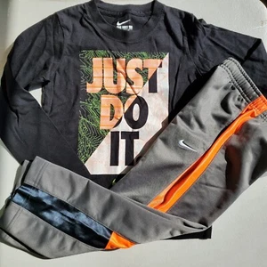 Nike Boys Size 4 Track Pants & Size 5 Long Sleeve Tops  Winter NEW - Picture 1 of 1