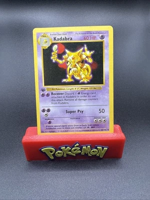MP 1999  Pokémon TCG - Kadabra - 32/102 - 1st Edition Shadowless - Base Set EX - Image 1 of 4