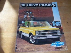 1981 Chevy Truck sales brochure. - Bild 1 von 2