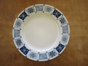 Plato de Cena Sakura WINTER FROST Azul 10 7/8" 1 ea 11 Disponible - Imagen 1 de 10