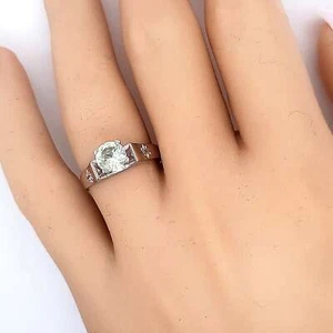 White Gold & Spinel Ring - Picture 1 of 12