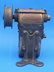 KW Ignition Co, belt drive generator mag hit & miss engines and Ford model T's - Picture 1 of 16