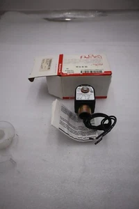 Genuine HONEYWELL Solenoid Valve 71235SN2GN00N0C111P3 NEW WITH BOX STOCK #G657A - Picture 1 of 4