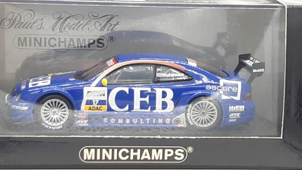 Minichamps 1:43 400 023117 Mercedes CLK Coupé #17 DTM 2001 P. Huisman NEW - Immagine 1 di 1
