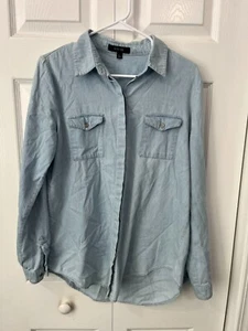 Active USA Distressed Long Sleeve Light Blue Denim Shirt Size Large - Picture 1 of 2