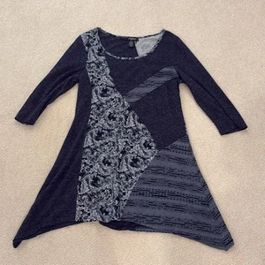Papillon Kleid mit asymmetrischem Saum und 3/4 Arm - Größe XL - Bild 1 von 5