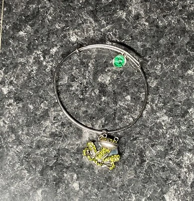 Pulsera sin cordones expandible con dije de rana verde esmeralda tono plata gema mujer niña Foto 1 de 4