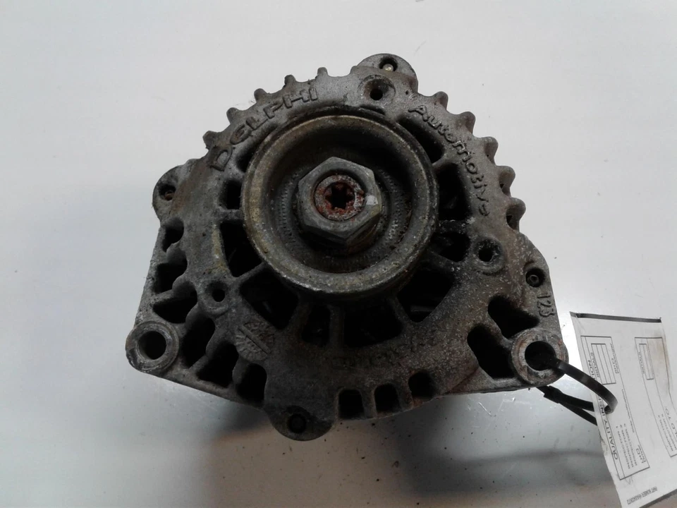 Alternador usado compatible con: Chevrolet Tahoe 1998 100 amperios gasolina grado A Foto 1 de 4