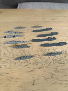 (12) 1/2400 BRITISH WWII Naval Destroyer Dart Avon giocattolo e caccia - Foto 1 di 4