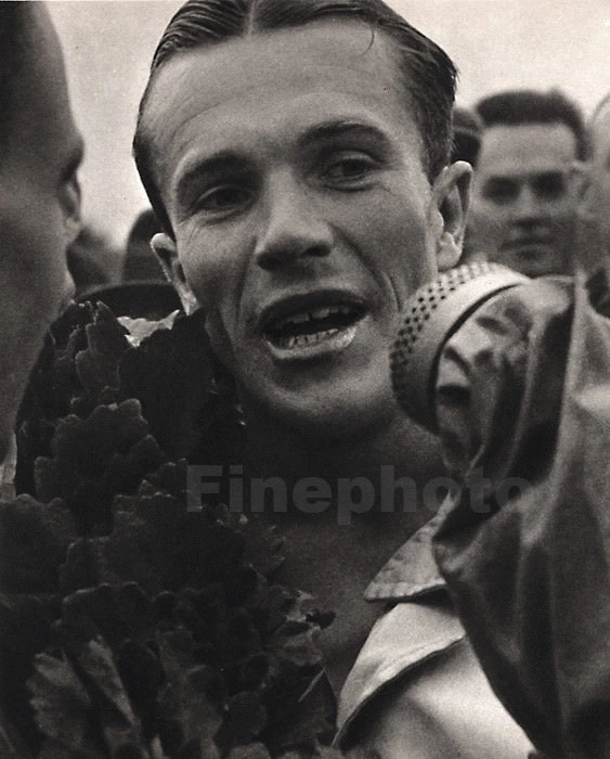 1936 年奥林匹克德国 SCHAFER Sculling 划船 WOLFF 著 — 第 1/1 张图片