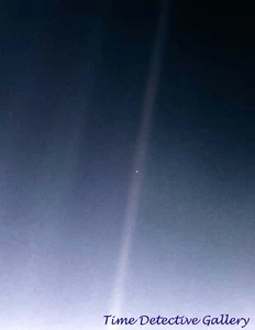 NASA's Remastered "Pale Blue Dot" Image Taken by Voyager I - Color Photo Print - Bild 1 von 1