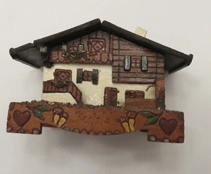 VINTAGE SCHWEIZER CHALET SPIELUHR AUS HOLZ (funktionstüchtig) - Bild 1 von 5