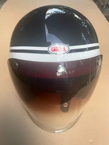 Casco de motocicleta Bell Custom 500 blanco y negro con protector de 3 broches - Imagen 1 de 9