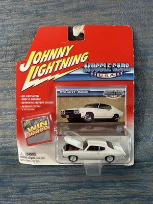 Johnny Lightning Toy Muscle Cars USA 1970 Chevy Malibu White Playing Mantis - Image 1 of 4