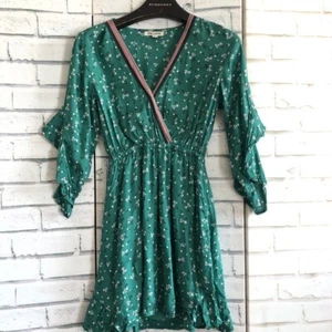 Vestido Billabong Mini Love Verde Claro Estampado Floral Mujer Talla XS - Imagen 1 de 3