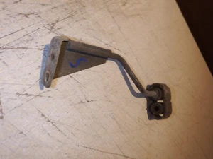 COLGADOR SILENCIADOR MEDIO TJ JEEP WRANGLER SUSPENSIÓN ESCAPE MEDIO FABRICANTE ORIGINAL TJ #5 - Imagen 1 de 2