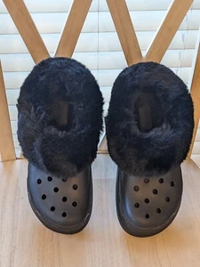 NEU Furever Crocs Crush SCHWARZ Unisex Fell gefüttert Clogs Herren 5/Damen 7 - Bild 1 von 13